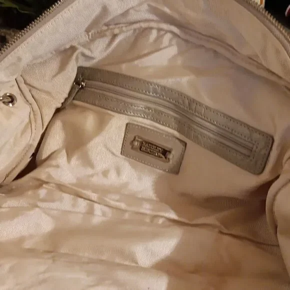 Badgley Mischka Kisha Large Bag - Picture 8 of 14